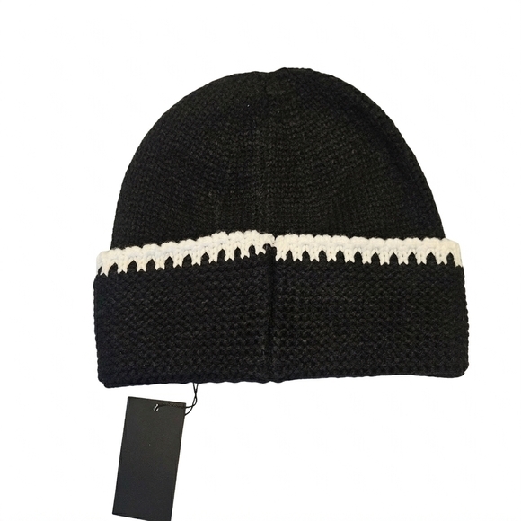 ✨CHANEL✨🖤🤍 Cashmere-Wool Black & White Knit Hat / Beanie - Picture 3 of 7